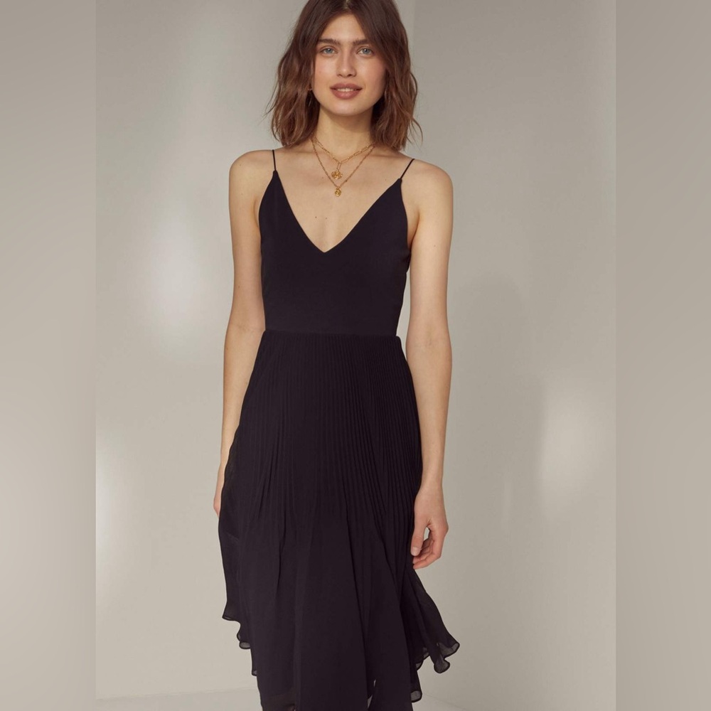 Aritzia Wilfred Black Strappy Bodysuit Ballet Dancer Pleated Twirl Skirt Dress